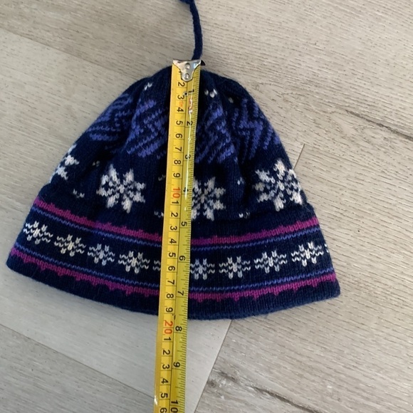 Wool Knit Pull on Vermont Hat Polar fair isle navy purple unisex snowflake - Picture 8 of 8